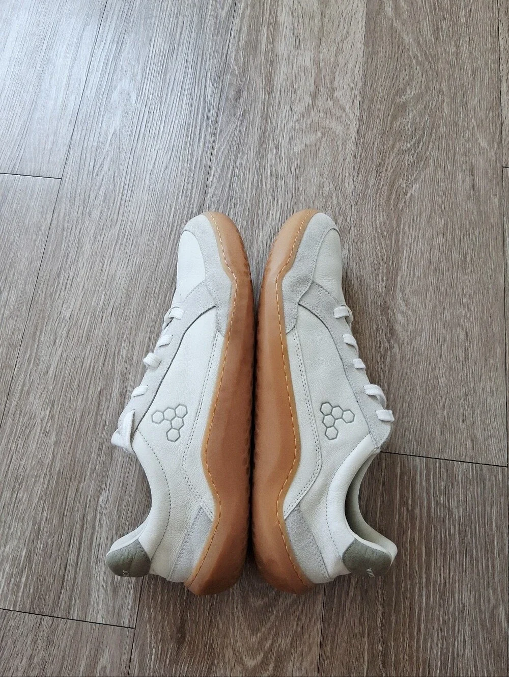 Vivobarefoot Gobi Leather Limestone Dusty Green Sneakers 46